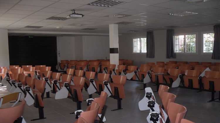 Ma-Cabane - Location Local commercial TOULOUSE, 162 m²