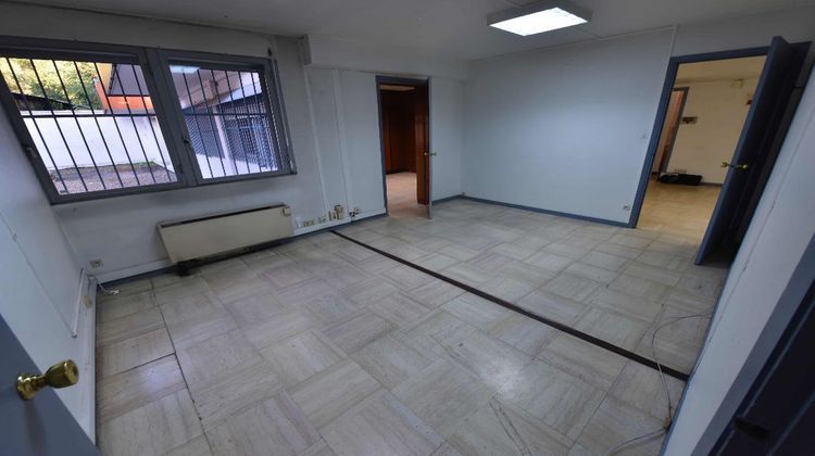 Ma-Cabane - Location Local commercial TOULOUSE, 210 m²