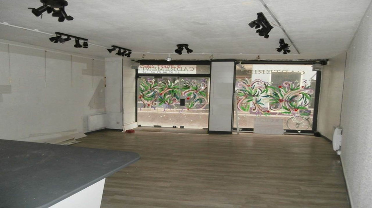 Ma-Cabane - Location Local commercial Tournon-sur-Rhône, 43 m²