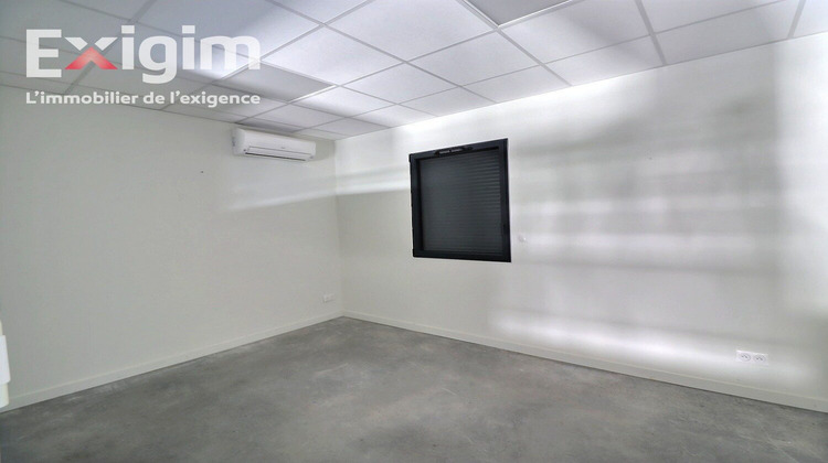 Ma-Cabane - Location Local commercial Tournon-sur-Rhône, 130 m²