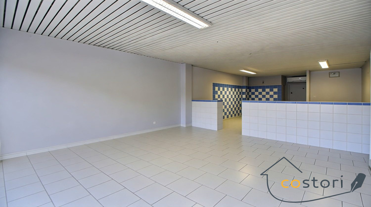 Ma-Cabane - Location Local commercial Trans-en-Provence, 71 m²