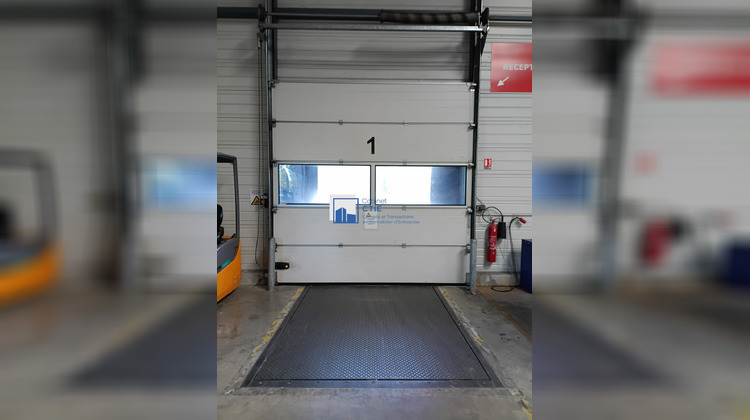 Ma-Cabane - Location Local commercial Trélazé, 2421 m²