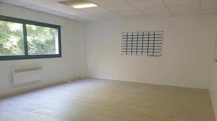 Ma-Cabane - Location Local commercial TRESSES, 55 m²