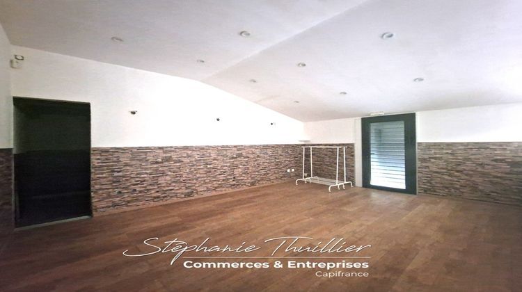 Ma-Cabane - Location Local commercial TRETS, 115 m²