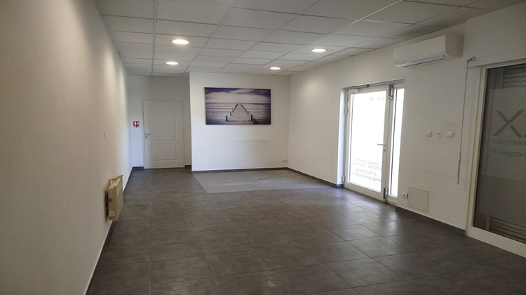 Ma-Cabane - Location Local commercial TRETS, 37 m²