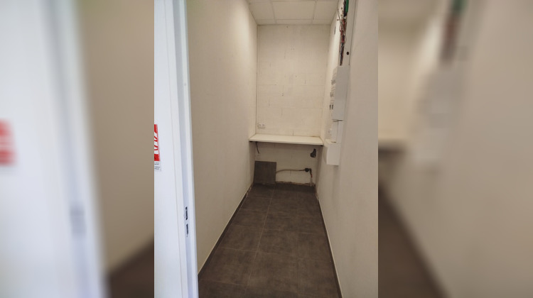 Ma-Cabane - Location Local commercial TRETS, 37 m²