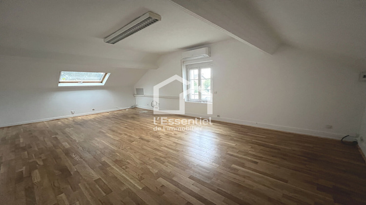 Ma-Cabane - Location Local commercial TRIEL-SUR-SEINE, 114 m²