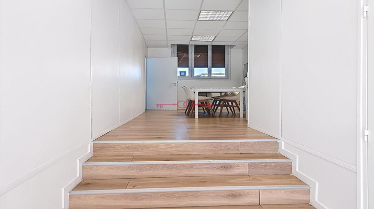 Ma-Cabane - Location Local commercial TROYES, 81 m²