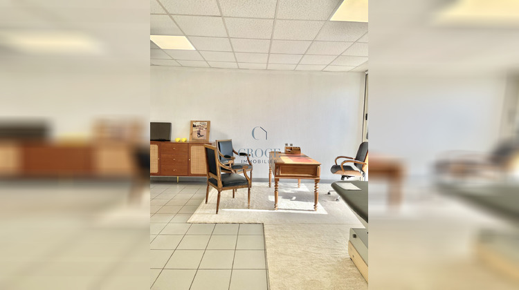 Ma-Cabane - Location Local commercial Uzès, 38 m²