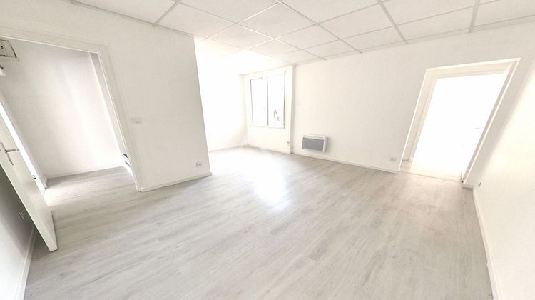 Ma-Cabane - Location Local commercial VAIRES-SUR-MARNE, 45 m²