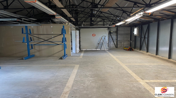 Ma-Cabane - Location Local commercial Val-de-Reuil, 380 m²