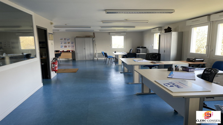 Ma-Cabane - Location Local commercial Val-de-Reuil, 380 m²