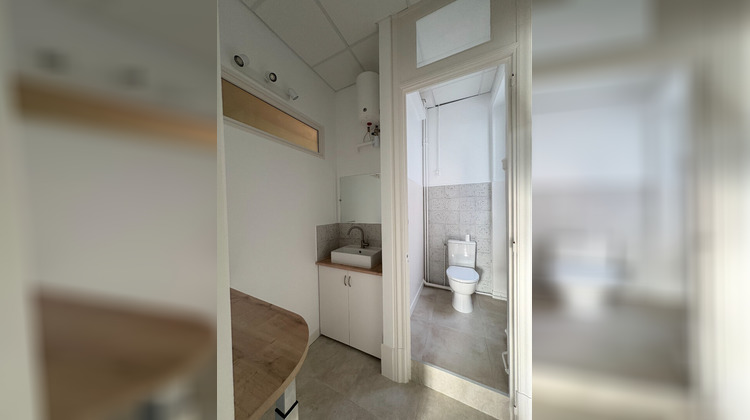 Ma-Cabane - Location Local commercial VALENCE, 76 m²