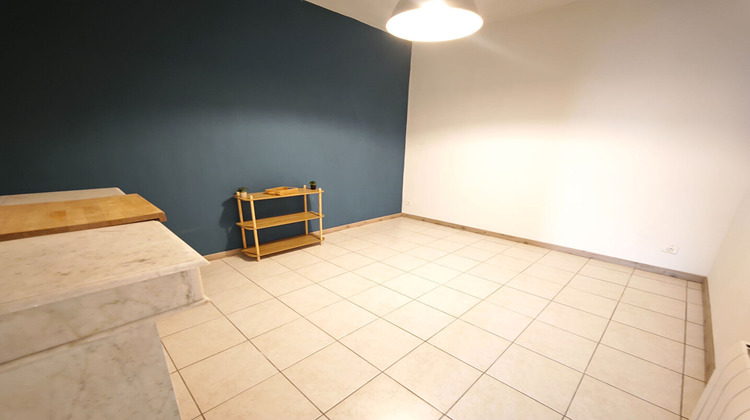 Ma-Cabane - Location Local commercial VALENCIENNES, 36 m²