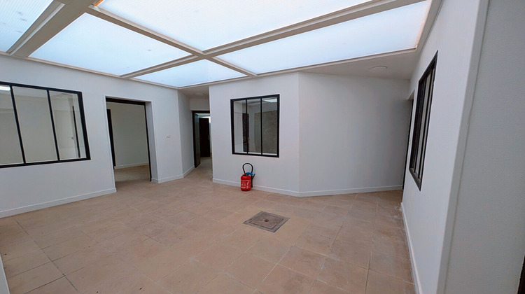 Ma-Cabane - Location Local commercial VALENCIENNES, 140 m²