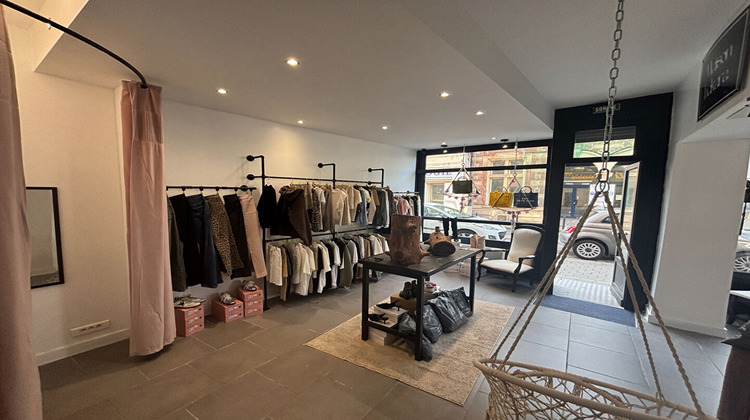 Ma-Cabane - Location Local commercial VALENCIENNES, 58 m²
