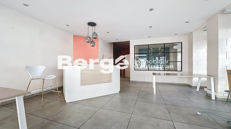 Ma-Cabane - Location Local commercial Vallauris, 72 m²