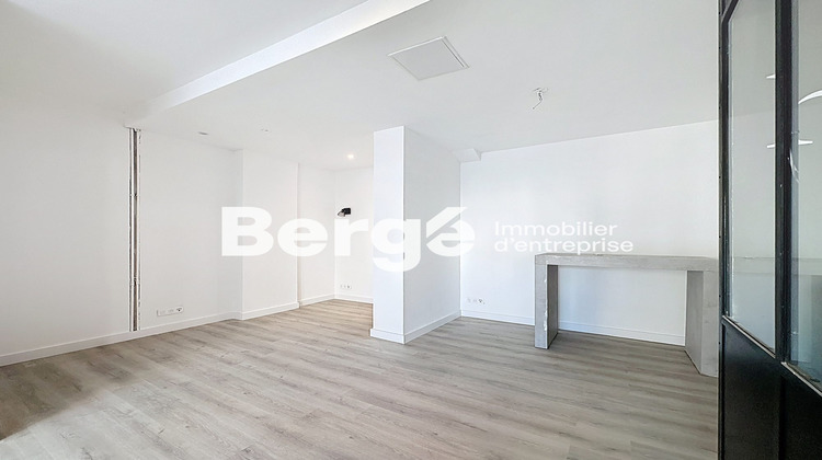 Ma-Cabane - Location Local commercial Vallauris, 124 m²