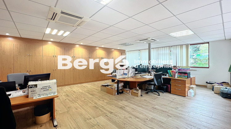 Ma-Cabane - Location Local commercial Vallauris, 702 m²