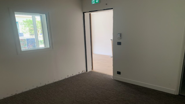 Ma-Cabane - Location Local commercial Vallauris, 29 m²