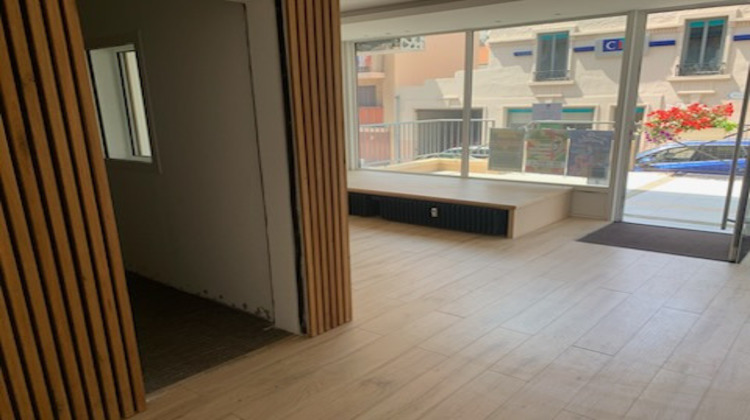 Ma-Cabane - Location Local commercial Vallauris, 29 m²