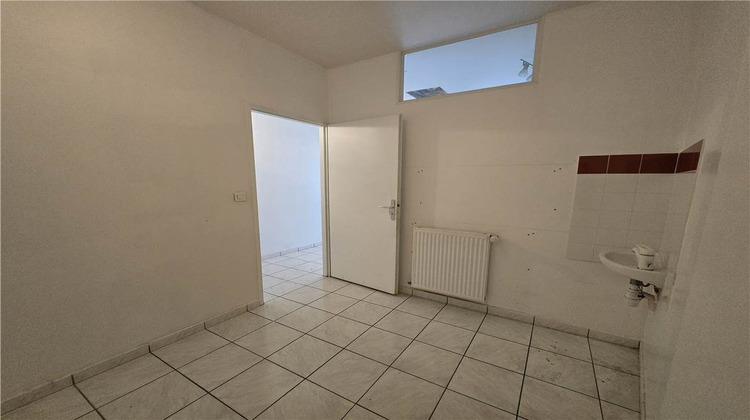 Ma-Cabane - Location Local commercial Valréas, 60 m²