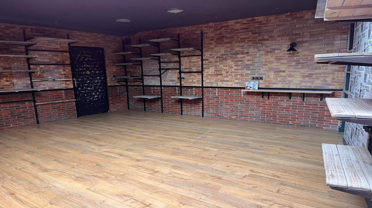 Ma-Cabane - Location Local commercial Vannes, 83 m²