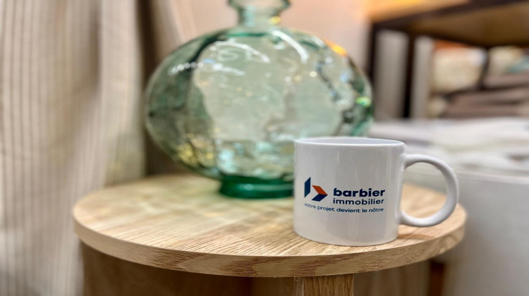 Ma-Cabane - Location Local commercial Vannes, 440 m²