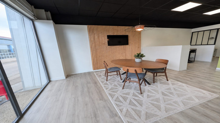 Ma-Cabane - Location Local commercial Vannes, 104 m²