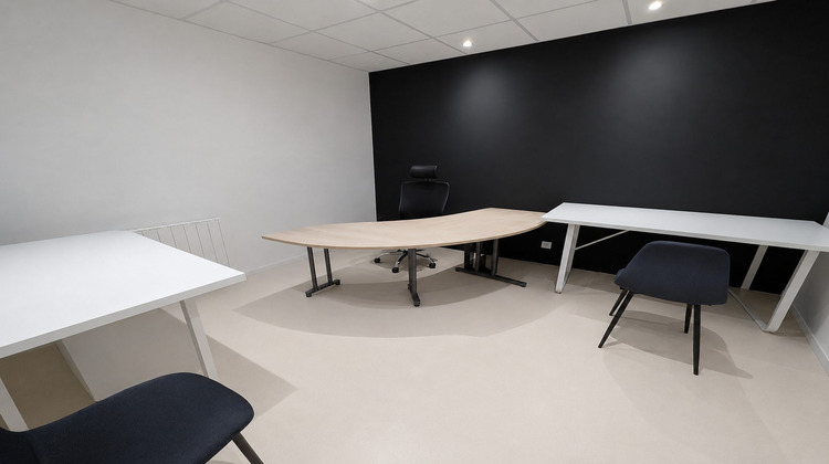 Ma-Cabane - Location Local commercial Vannes, 104 m²
