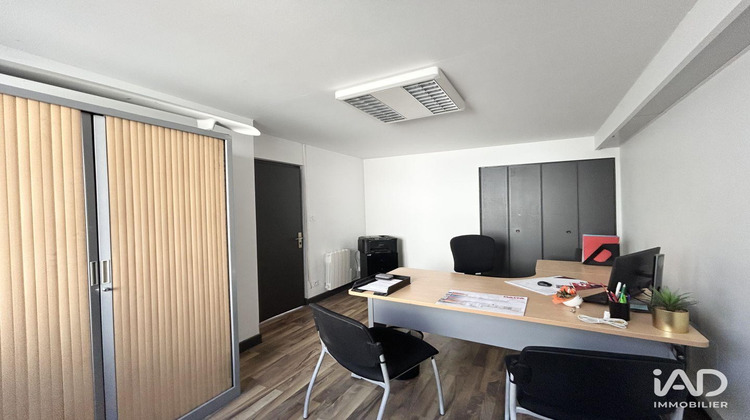Ma-Cabane - Location Local commercial Varetz, 243 m²