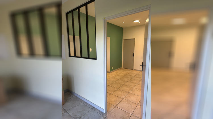 Ma-Cabane - Location Local commercial VAUGNERAY, 15 m²