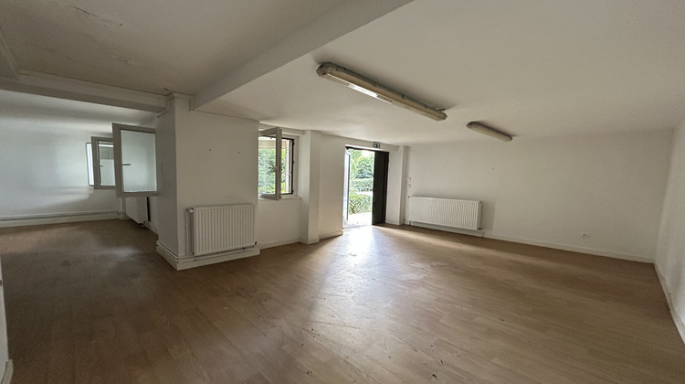 Ma-Cabane - Location Local commercial Vaulx-en-Velin, 102 m²