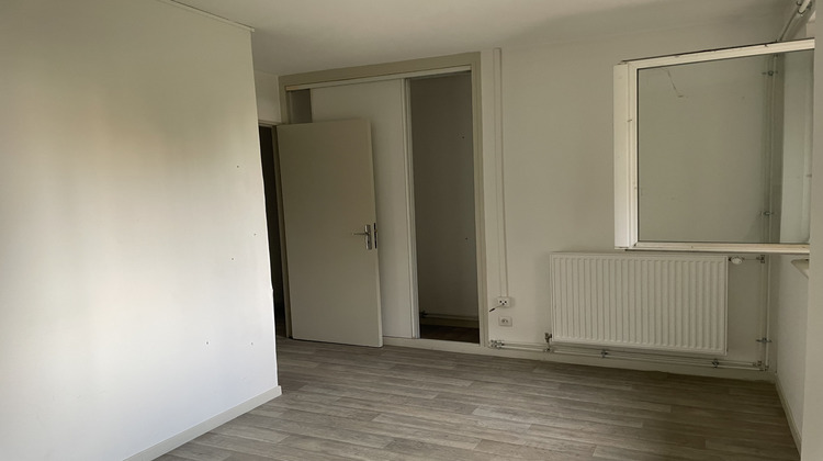 Ma-Cabane - Location Local commercial Vaulx-en-Velin, 81 m²