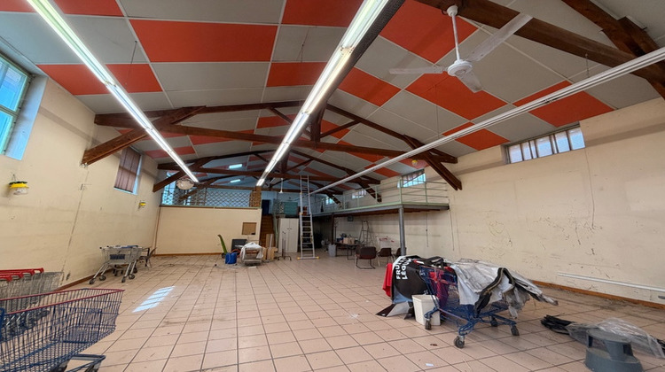 Ma-Cabane - Location Local commercial VAULX EN VELIN, 560 m²