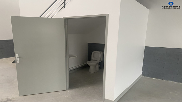 Ma-Cabane - Location Local commercial Vaux-le-Pénil, 261 m²