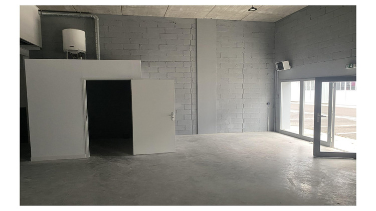 Ma-Cabane - Location Local commercial Vaux-le-Pénil, 190 m²