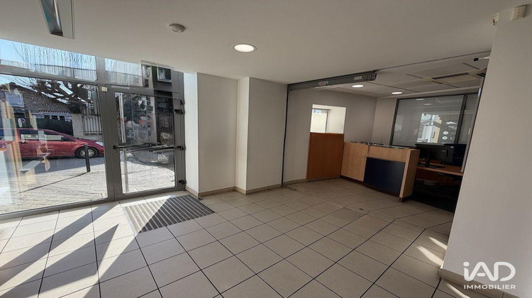 Ma-Cabane - Location Local commercial Vaux-le-Pénil, 150 m²