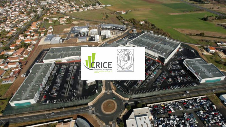 Ma-Cabane - Location Local commercial Vaux-sur-Mer, 230 m²