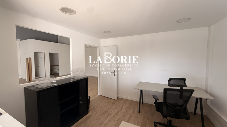 Ma-Cabane - Location Local commercial Vedène, 100 m²