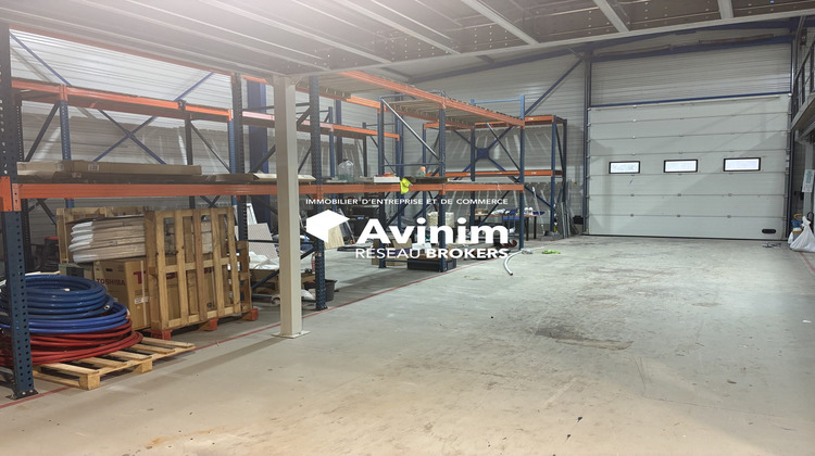 Ma-Cabane - Location Local commercial Velaux, 600 m²