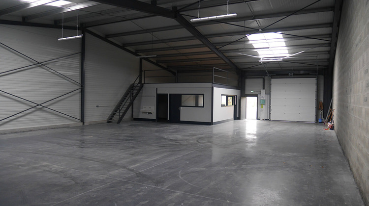 Ma-Cabane - Location Local commercial VENANSAULT, 330 m²