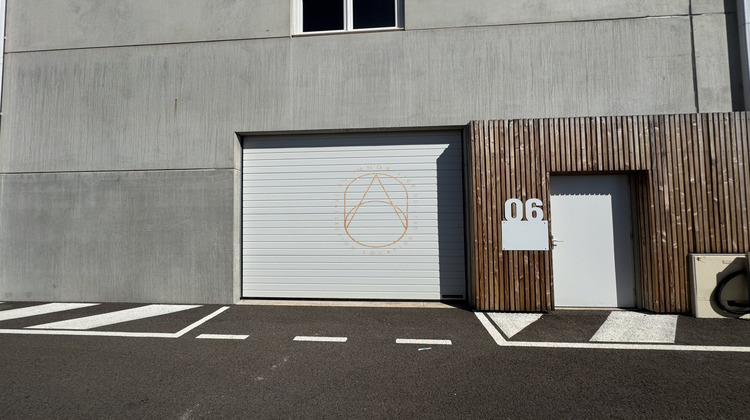Ma-Cabane - Location Local commercial Vendargues, 163 m²