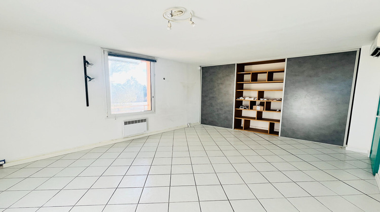 Ma-Cabane - Location Local commercial VENELLES, 55 m²