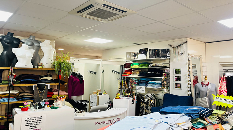 Ma-Cabane - Location Local commercial VENELLES, 68 m²