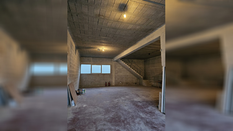 Ma-Cabane - Location Local commercial Vern-sur-Seiche, 350 m²