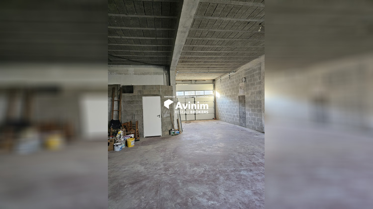 Ma-Cabane - Location Local commercial Vern-sur-Seiche, 350 m²