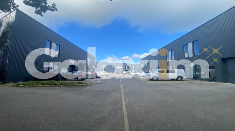 Ma-Cabane - Location Local commercial Vern-sur-Seiche, 160 m²