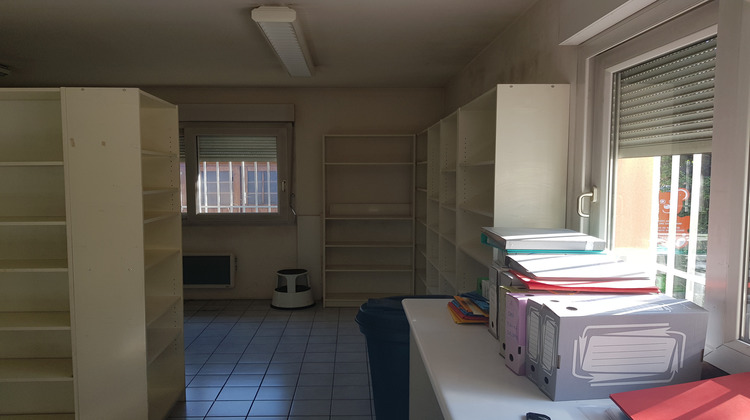 Ma-Cabane - Location Local commercial Vernaison, 108 m²