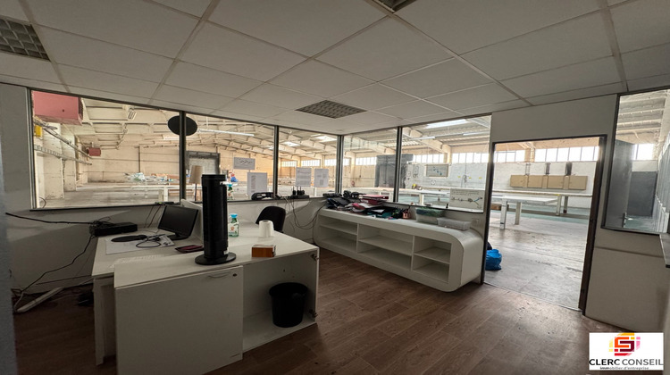 Ma-Cabane - Location Local commercial Vernon, 950 m²